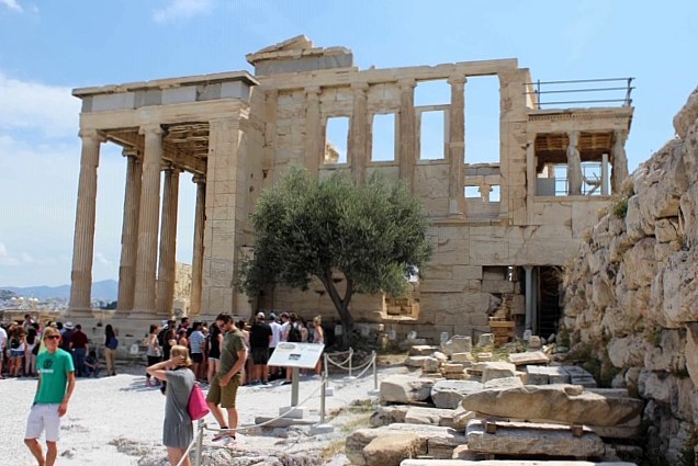 erechtheion temple acropolis athens greece